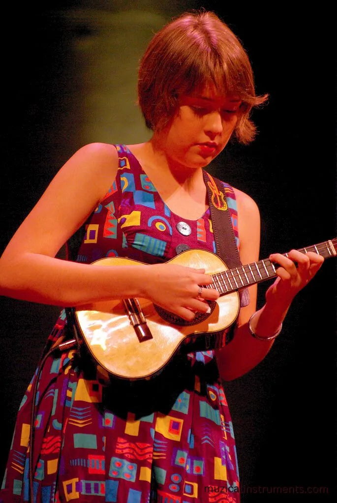 Cavaquinho player