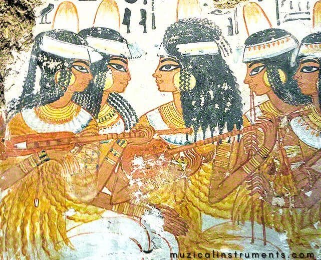 Egyptian lute players with long-necked lutes
