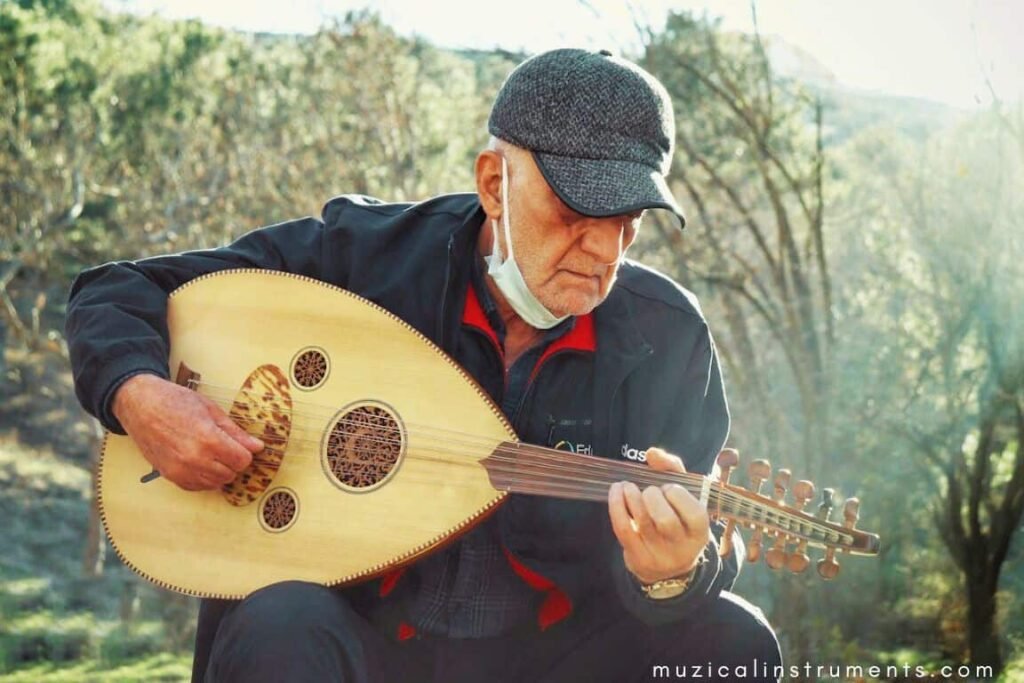 Playing Oud