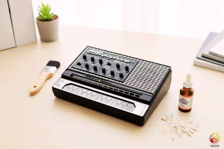 How to Clean Stylophone Keys