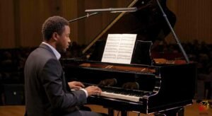 How to Choose the Right LED Piano Lamp